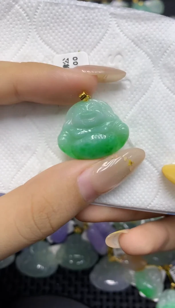 颈饰未镶嵌翡翠天然缅甸翡翠A货