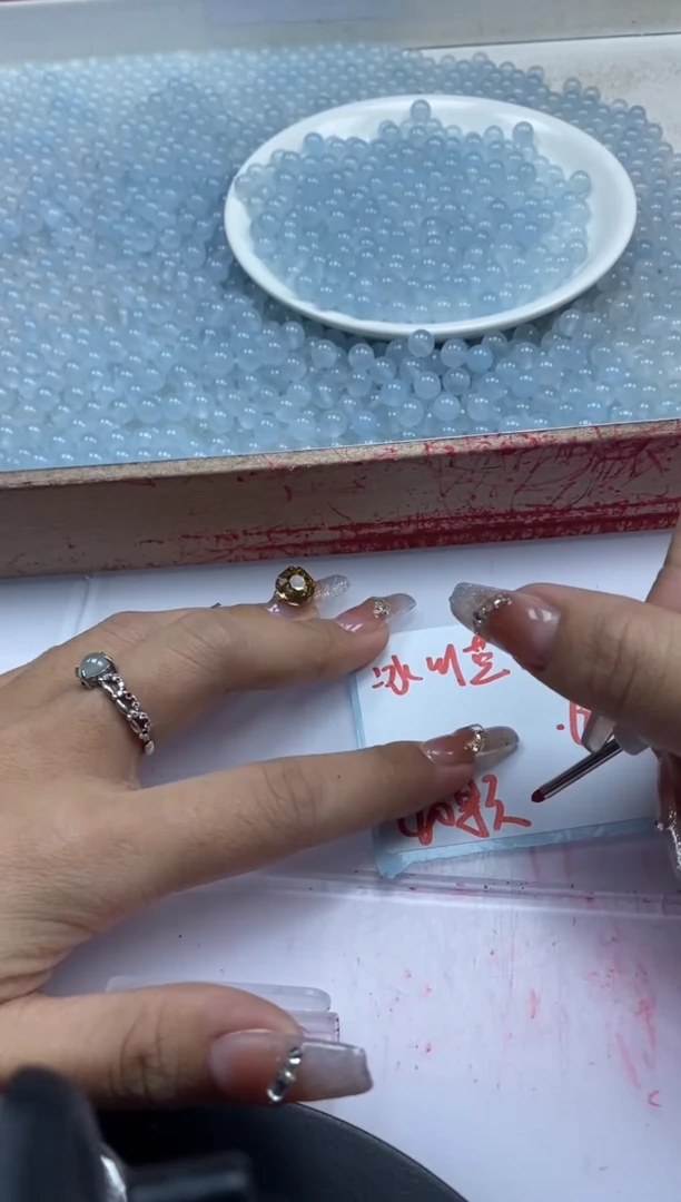 【闪购商品】玛瑙/玉髓颈饰未镶嵌w792冰川蓝玛瑙·6mm*40颗