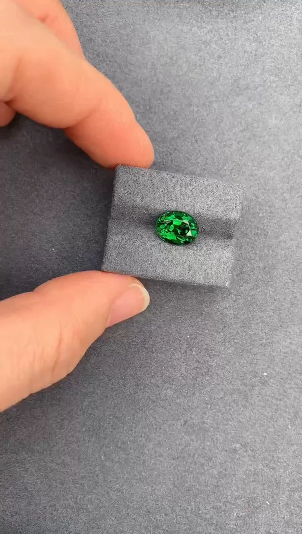 【闪购商品】石榴石（沙弗莱）裸石未镶嵌3ct沙弗莱