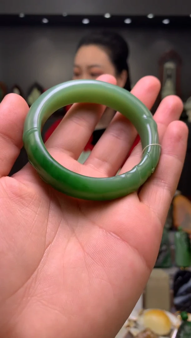 【闪购商品】和田玉手镯未镶嵌手镯