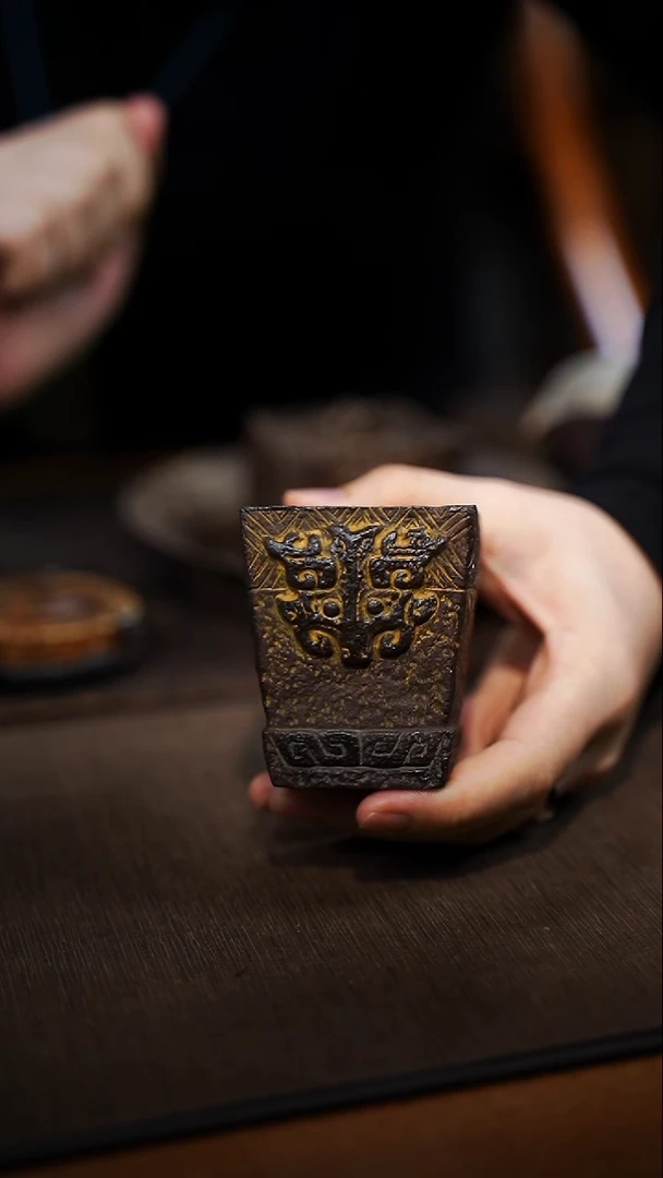 全手工制作  南蛮紫砂方杯