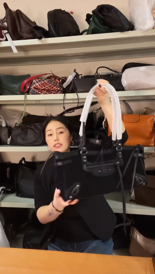 牛皮（革）高端订制时尚百搭女士手提斜跨包