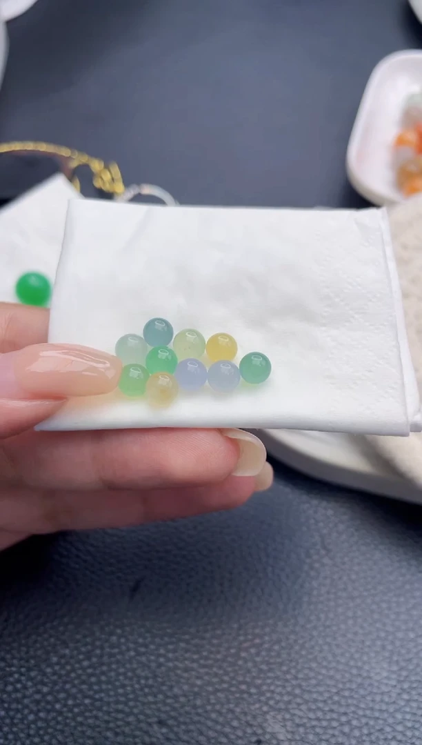 定制翡翠未镶嵌48661111