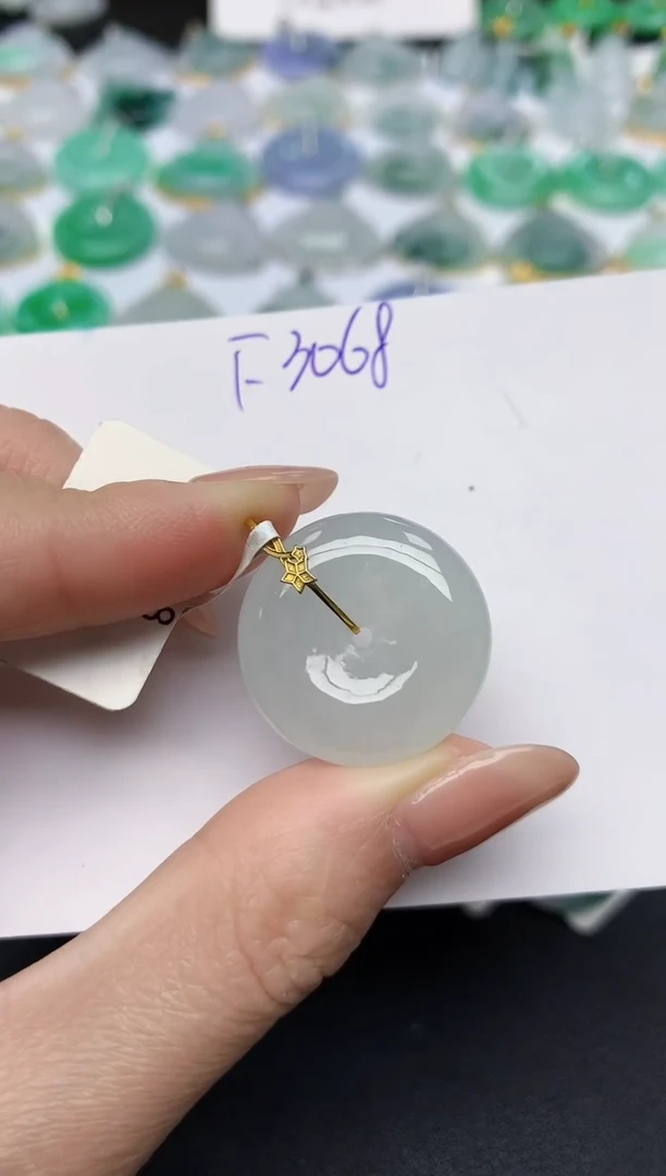 颈饰18K金镶嵌翡翠天然缅甸A货翡翠百元以上9元证书费自理