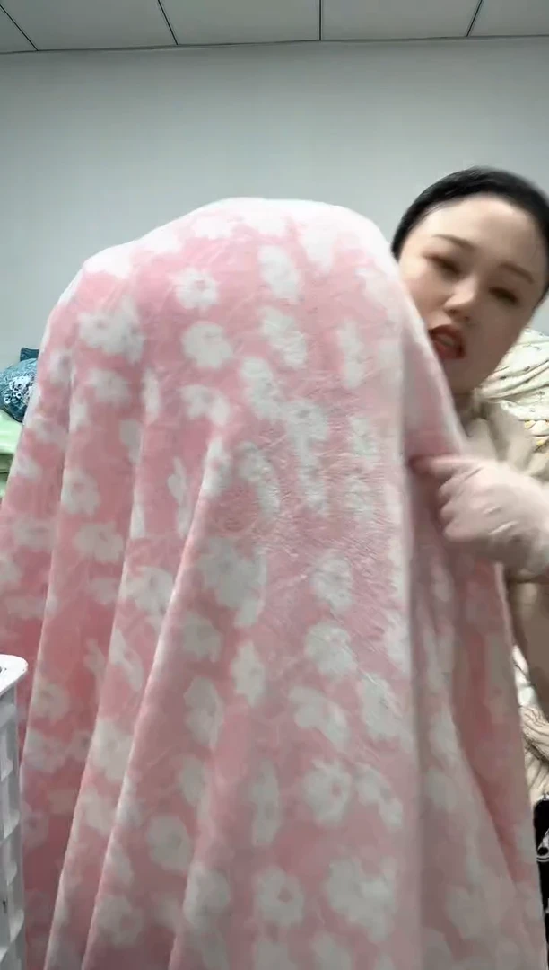 法兰绒3X1.7左右以主播介绍为准