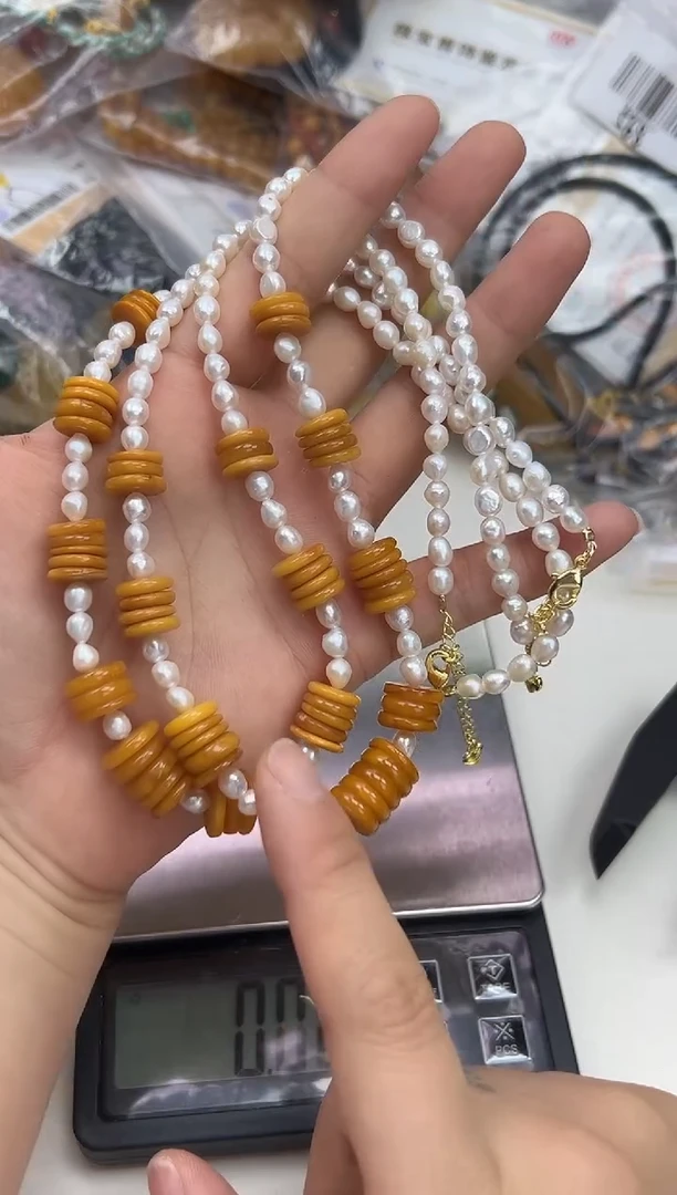 裸石琥珀未镶嵌琥珀蜜蜡吊坠多样性发一条