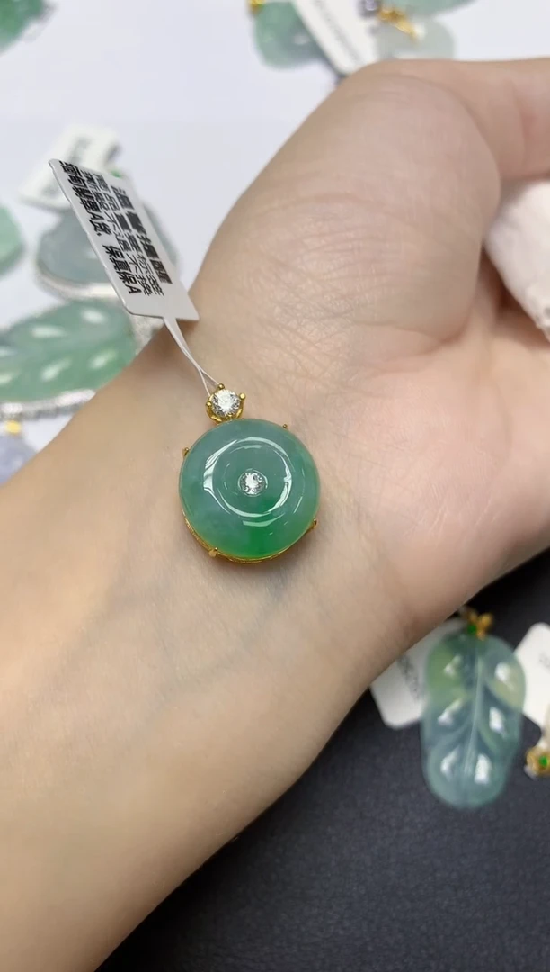 颈饰未镶嵌翡翠天然缅甸翡翠A货多样性发一件