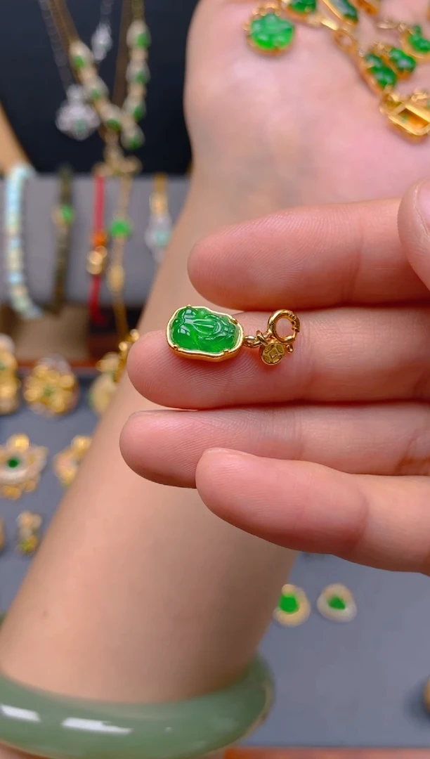 翡翠银S925镶嵌吊坠(不含链)貔貅万能扣