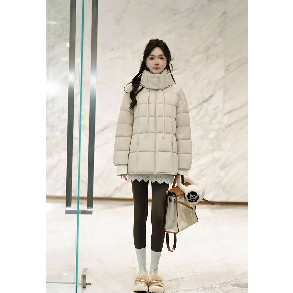 美人访【暖炉泡芙】”90白鸭绒“暖感大方格锁绒加厚羽绒服13692