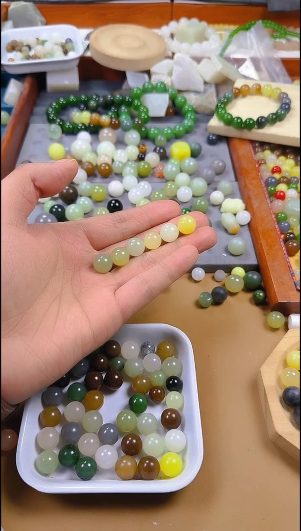 未镶嵌手链和田玉卡12散珠