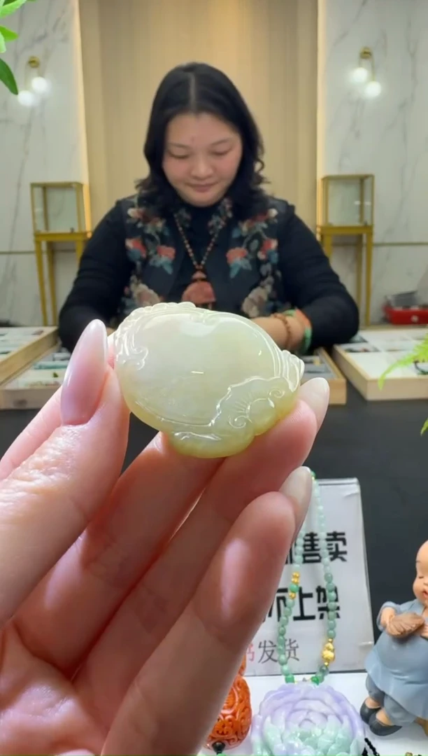 【闪购商品】定制翡翠未镶嵌00057340