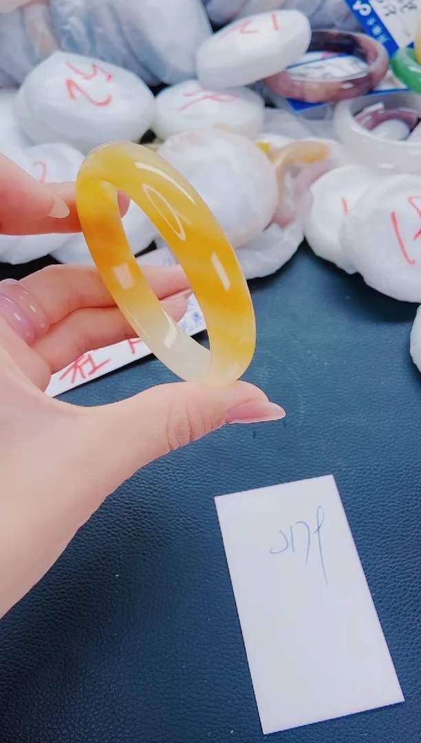 石英质玉手镯未镶嵌J179-60-61