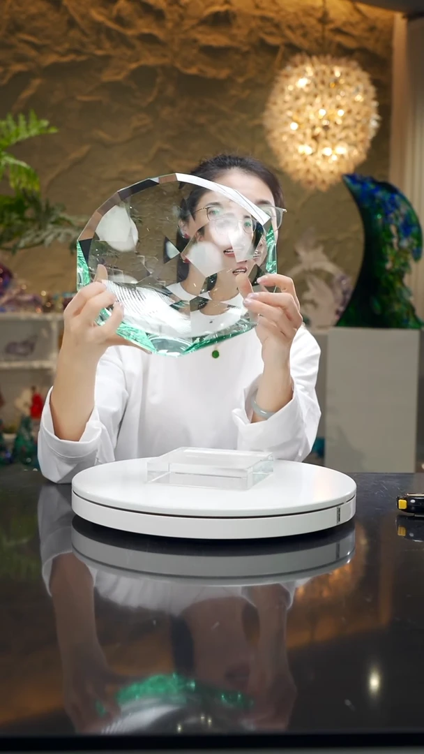 湖水绿不规则切面果盘