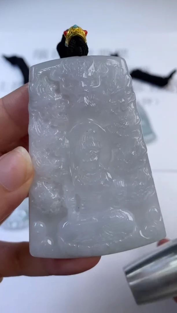 未镶嵌挂件翡翠白**g303274