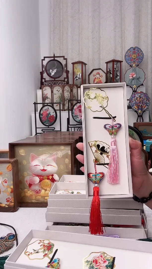 扇子苏绣作品手工精品书签