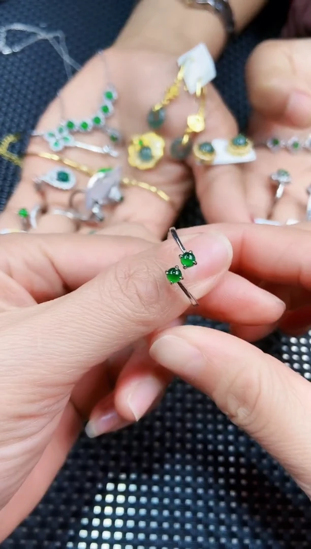 【闪购商品】翡翠戒指未镶嵌111111111