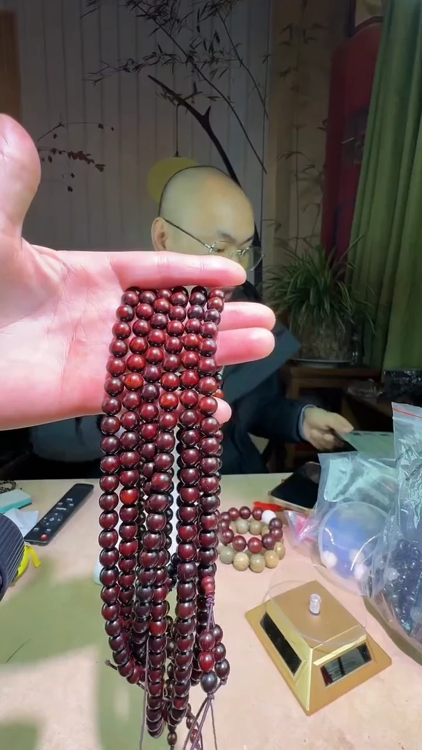 檀香紫檀（小叶紫檀）0.8多圈