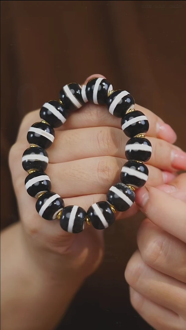 【闪购商品】玛瑙/玉髓手串未镶嵌多样性发其一