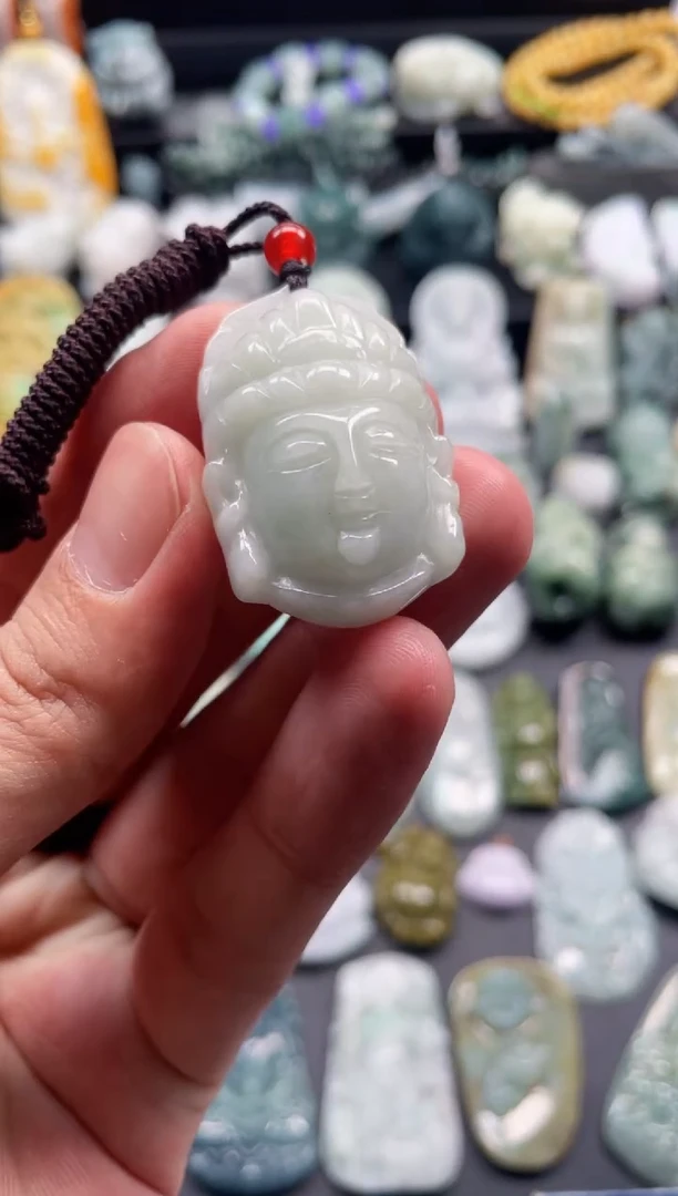 颈饰未镶嵌翡翠19  天然翡翠a货  观音头