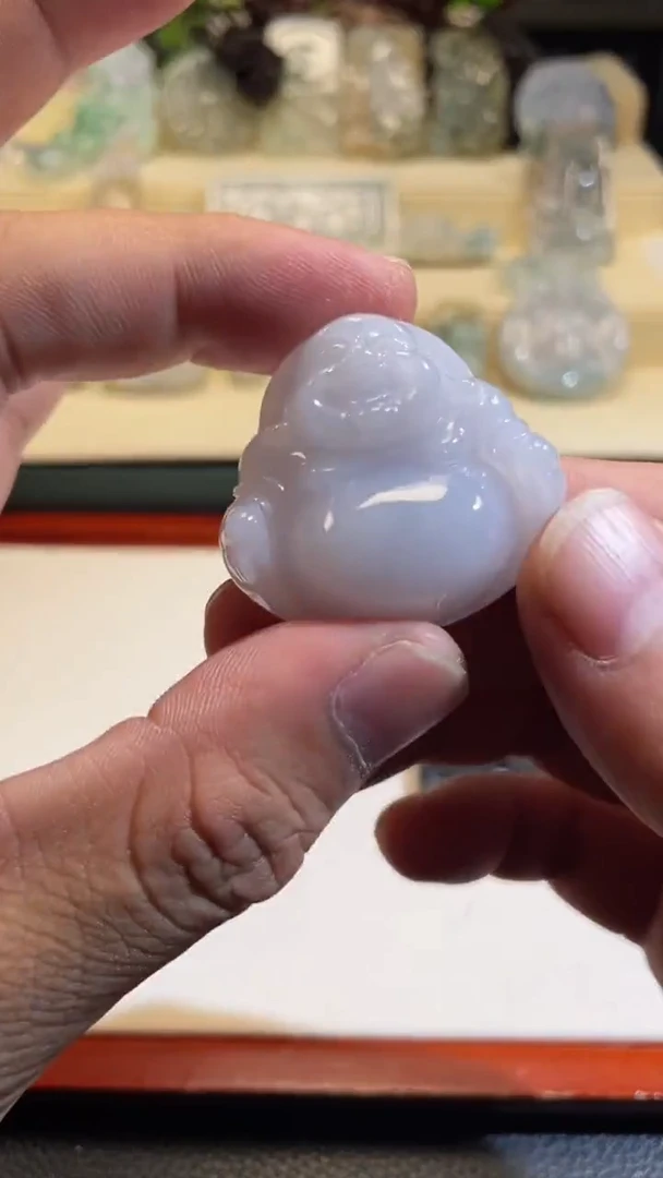 颈饰未镶嵌翡翠8/23/201