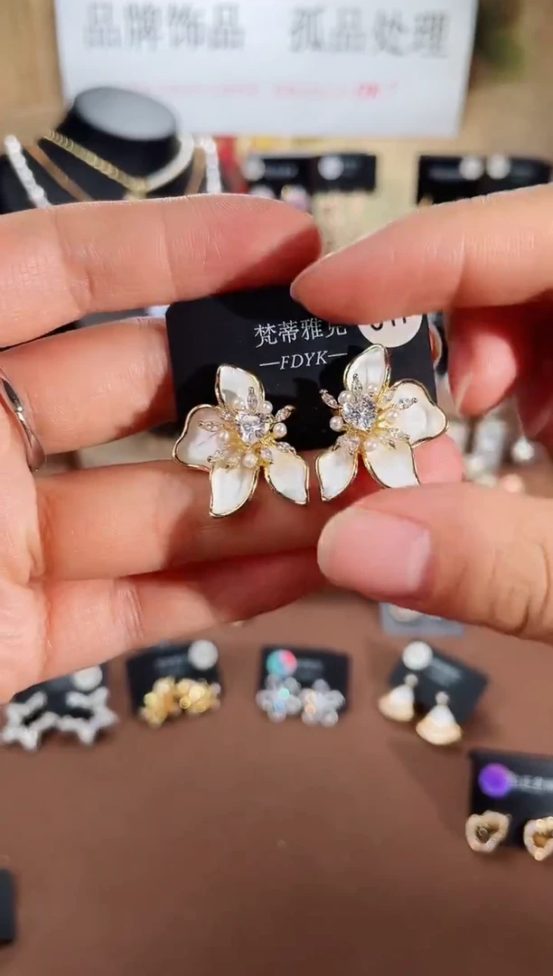 合金925银锆石梵817