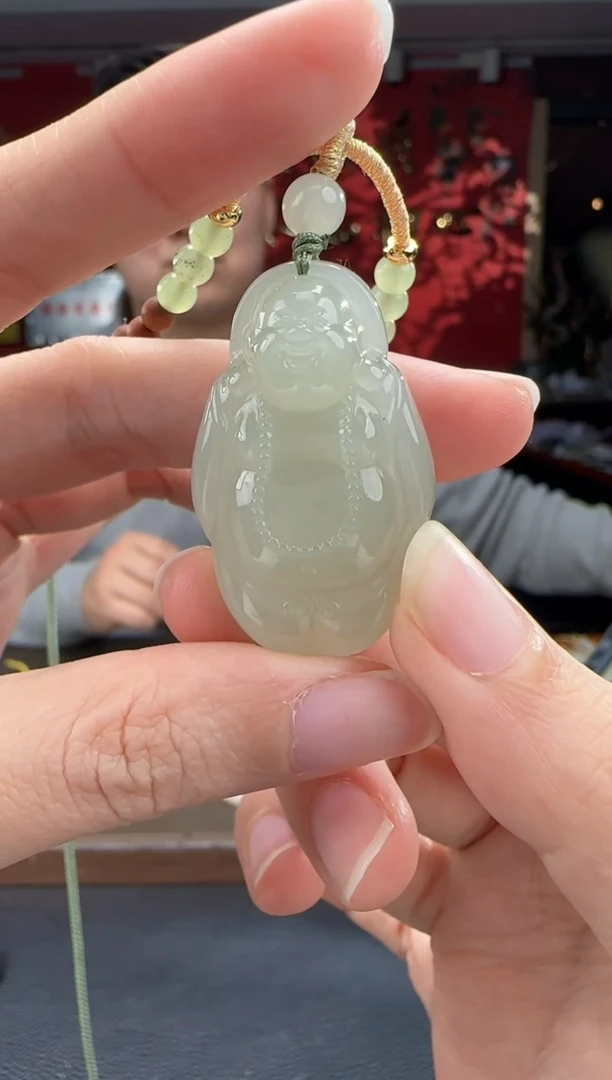 颈饰未镶嵌和田玉高冰佛公吊坠