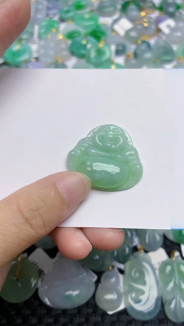 翡翠未镶嵌颈饰 天然翡翠A货