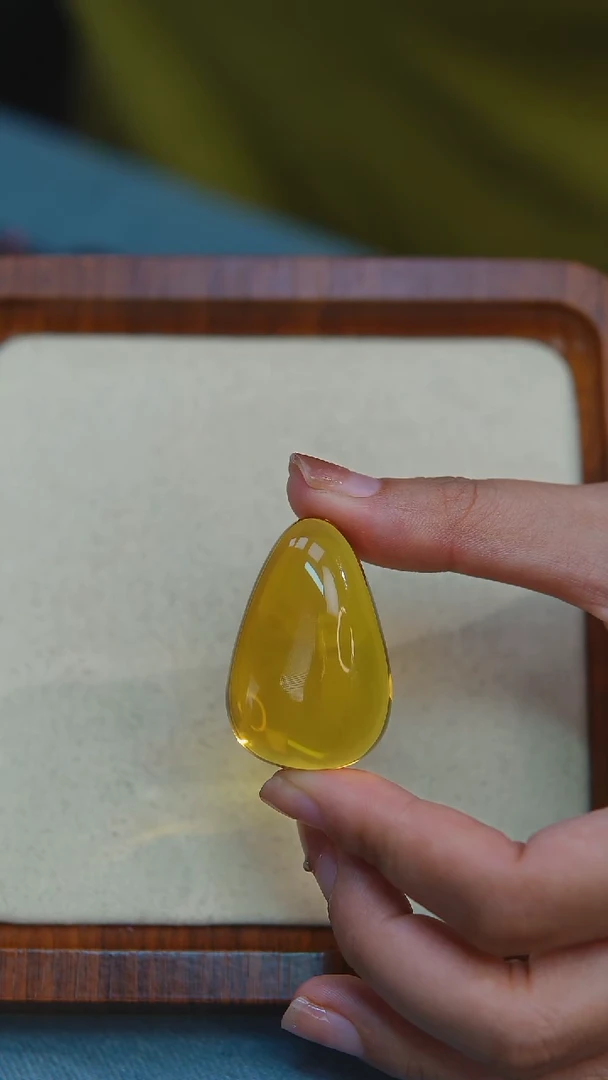 未镶嵌颈饰琥珀w47