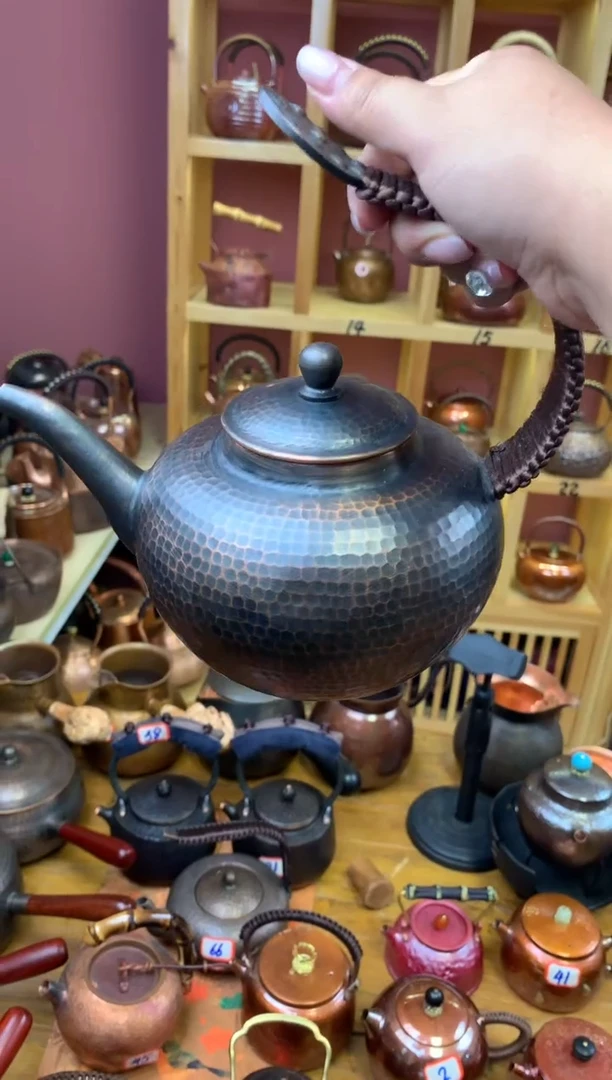紫铜做旧大号飞天老铜壶