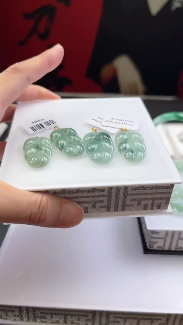 【闪购商品】翡翠颈饰18K金镶嵌边城刀客/476984/多样性发一