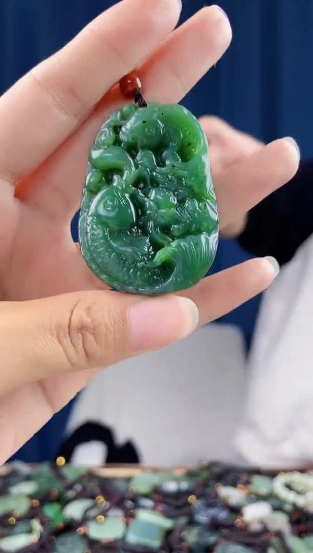 未镶嵌和田玉挂件拍一发一，多样性发货