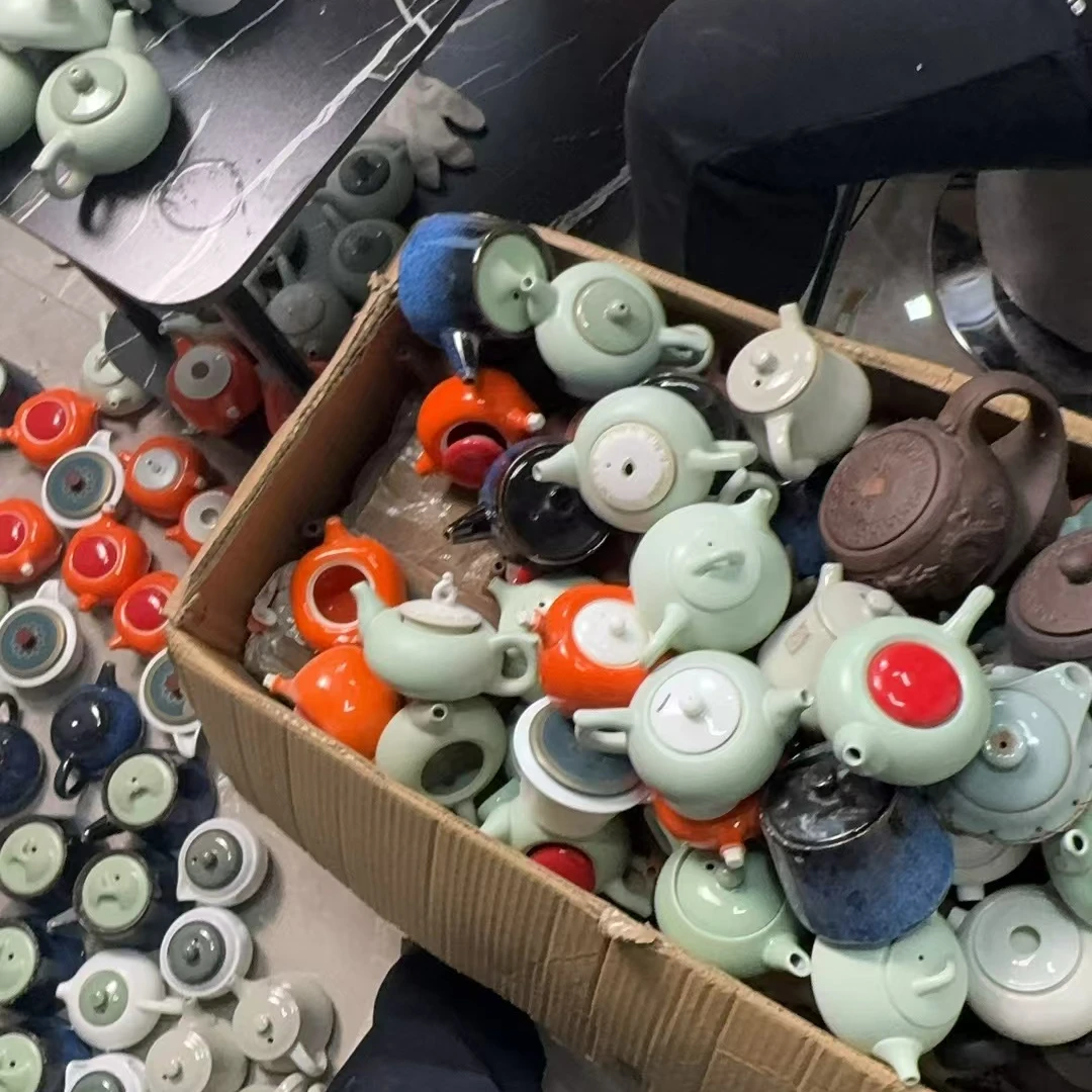 微瑕疵壶一把（介意勿拍）随机发