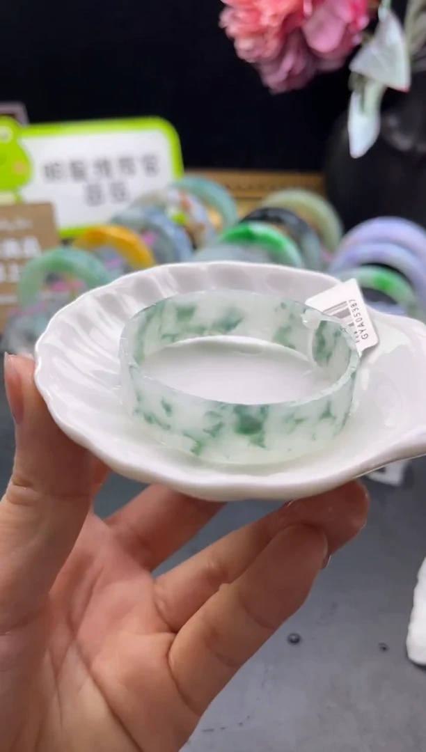 未镶嵌手镯定制翡翠49-50飘花「定制不退不换」