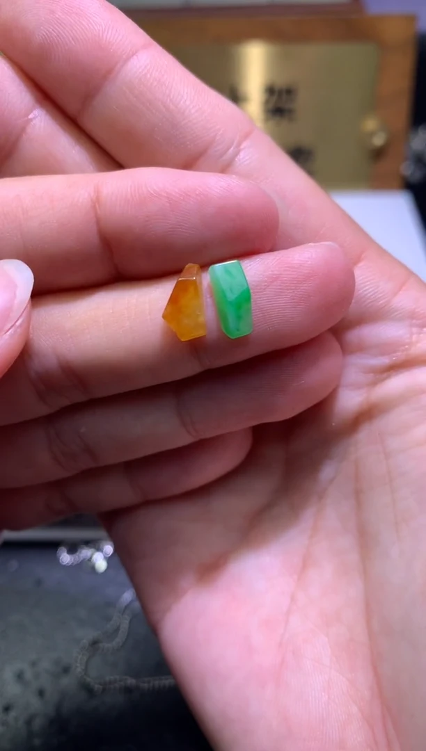 未镶嵌定制翡翠用****8毛货