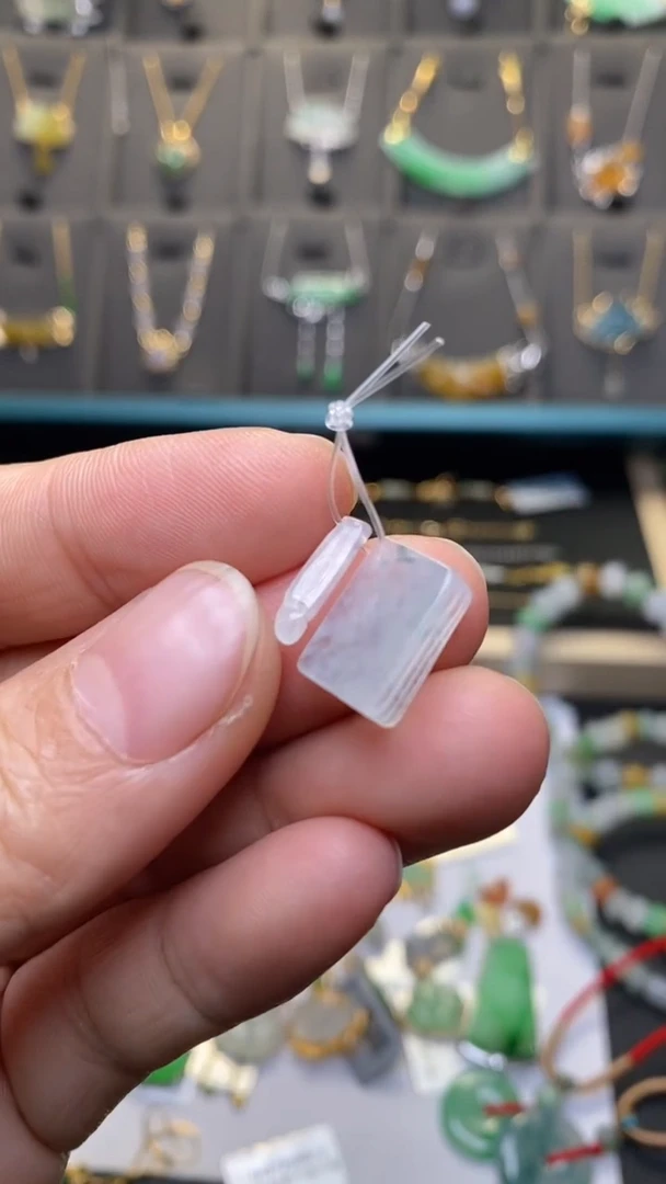 颈饰未镶嵌翡翠39308