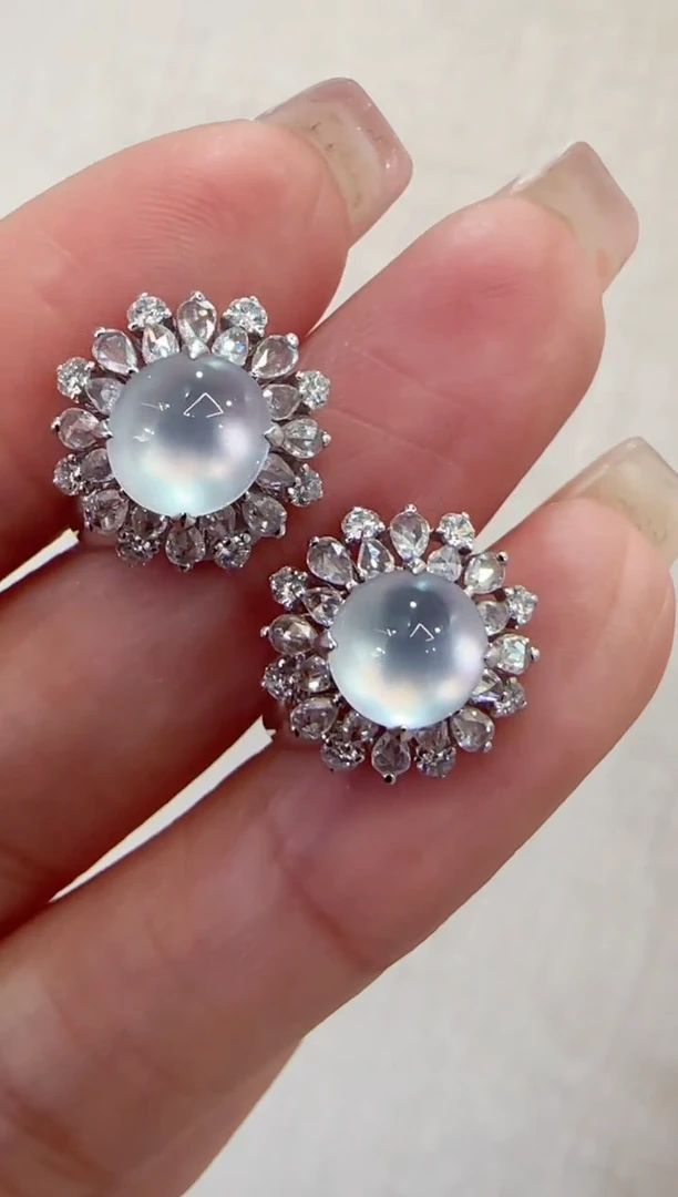 【闪购商品】翡翠耳饰18K金镶嵌蛋面