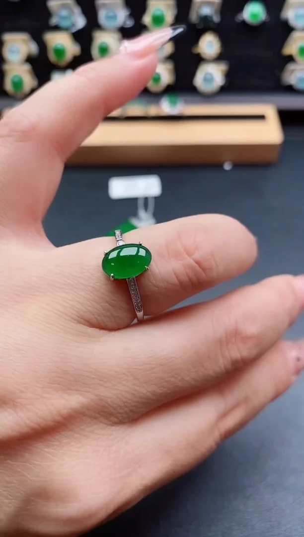 银S925镶嵌戒指翡翠1