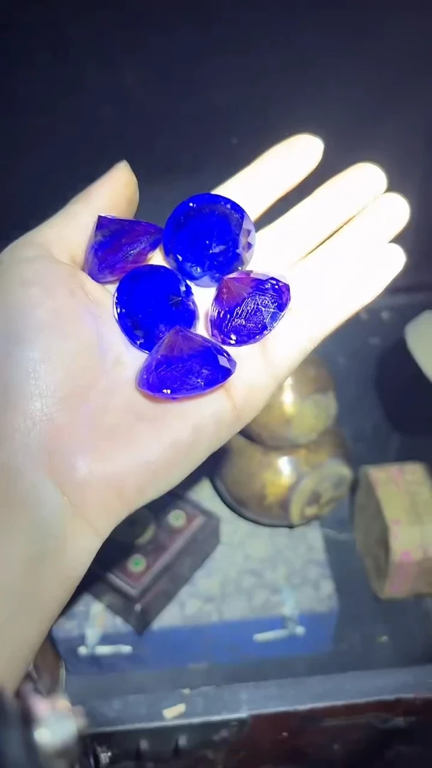 和田玉未镶嵌挂件把件.1件.紫