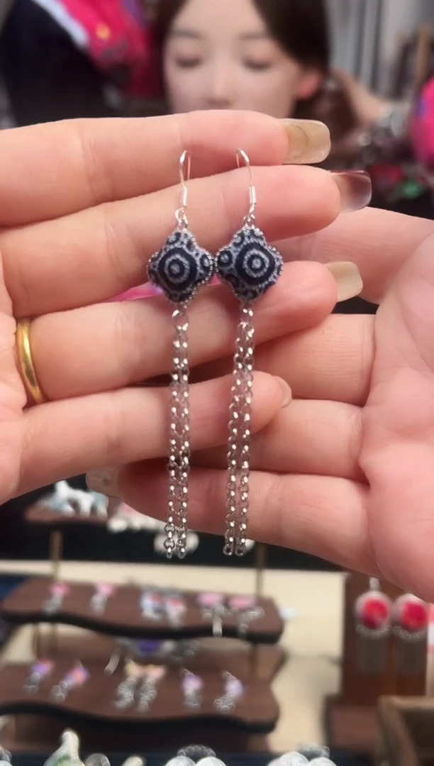 【闪购商品】织绣民族风老绣非遗饰品146