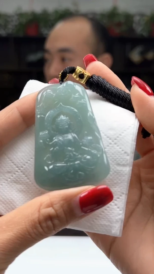 【闪购商品】翡翠颈饰未镶嵌天然翡翠A货吊坠