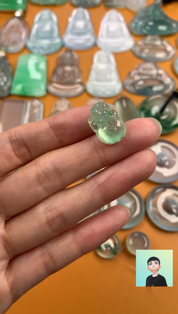 翡翠未镶嵌颈饰16.2-11.2-6.5