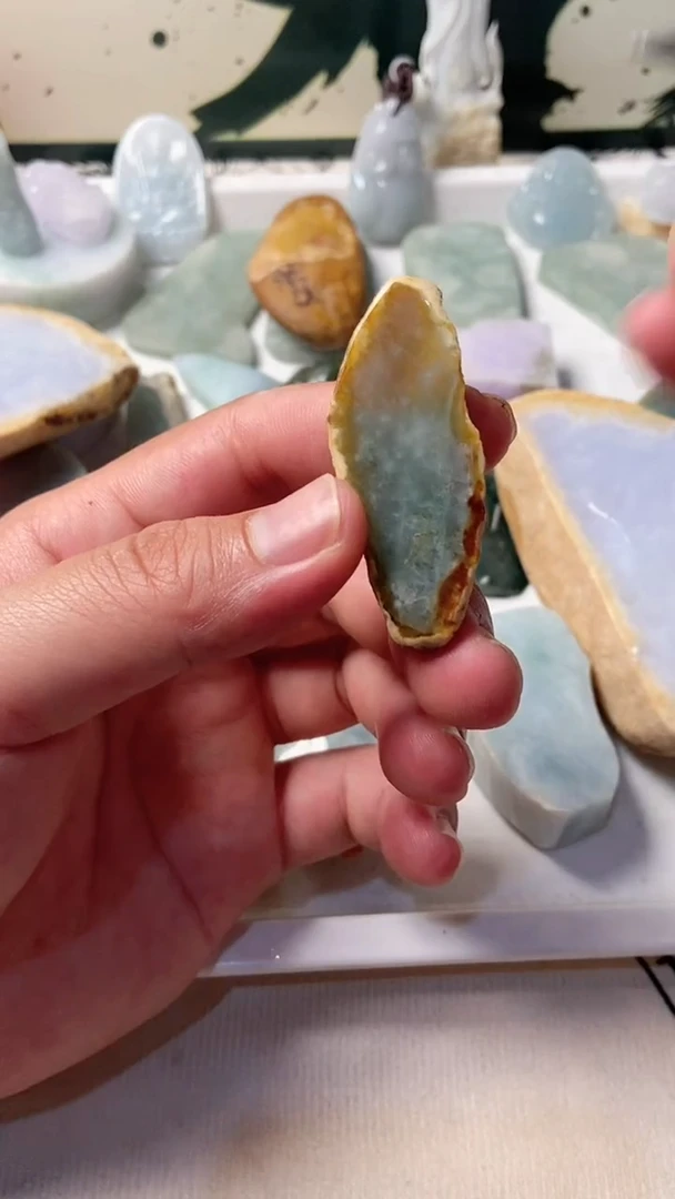 配石翡翠翡翠边角料未加工3