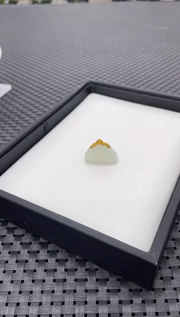 吊坠(不含链)18K金镶嵌和田玉A****n（多样性发一件）D3383-4