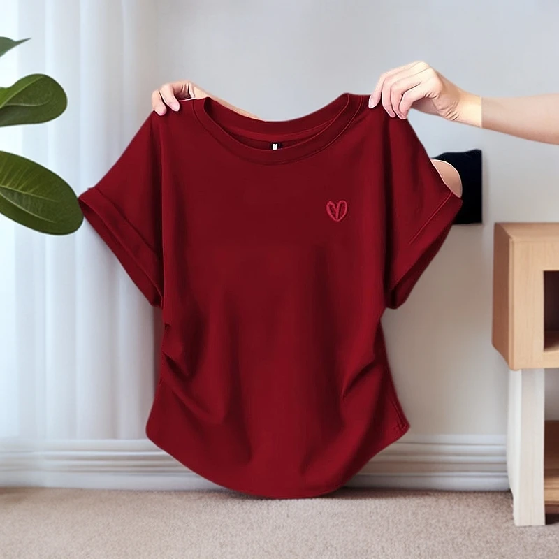 红色爱心刺绣短款正肩短袖t恤女夏季2025新款设计感修身显瘦上衣