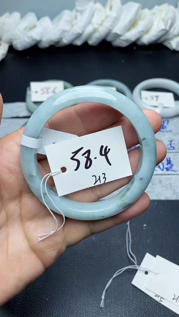 未镶嵌手镯翡翠213