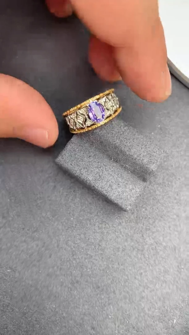 【闪购商品】彩色蓝宝石戒指18K金镶嵌1ct无烧紫蓝宝戒指