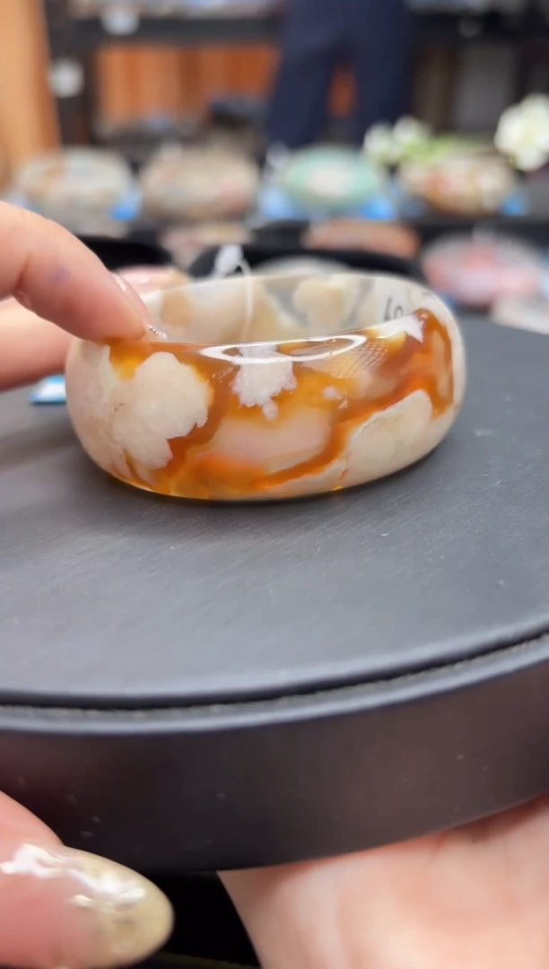 未镶嵌手镯石英质玉C170(51圈)