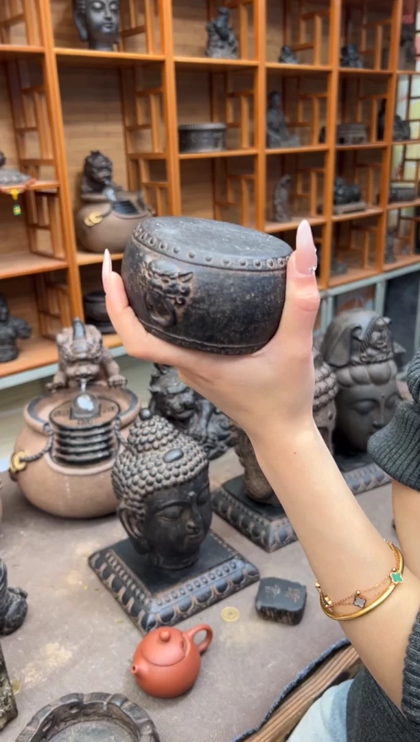 陶土【火山泥】兽头小鼓