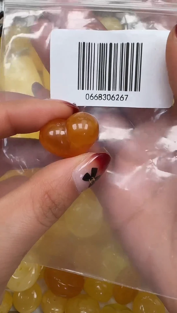 裸石琥珀未镶嵌如图