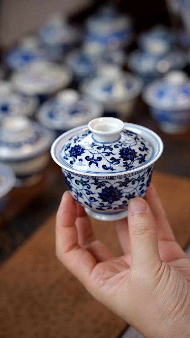 春风缠枝盖碗11111111